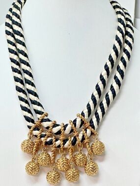 Stella & Dot | Jewelry |
Stella Dot Kalani Statement Necklace
